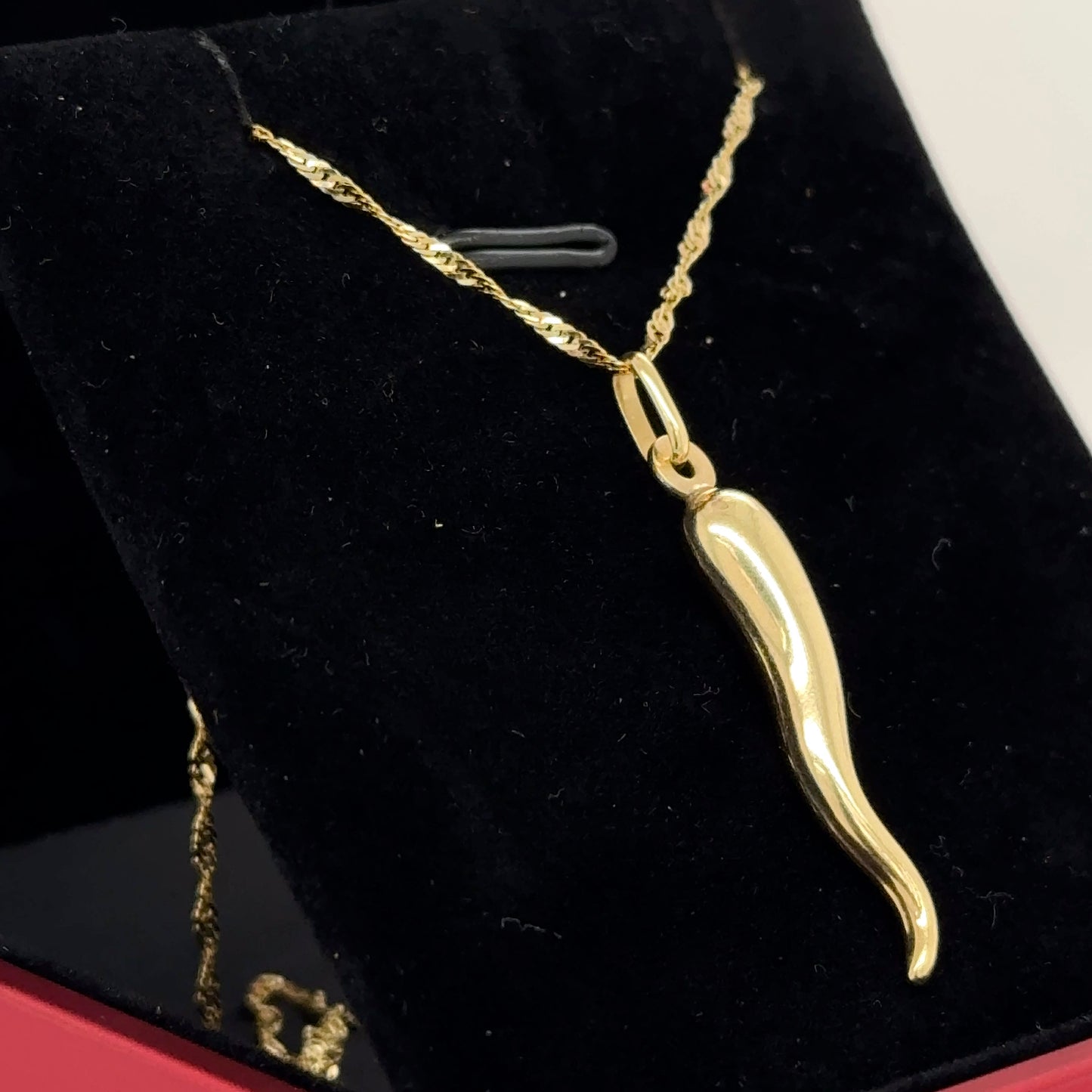 14K Yellow Gold Italian Horn Pendant Necklace