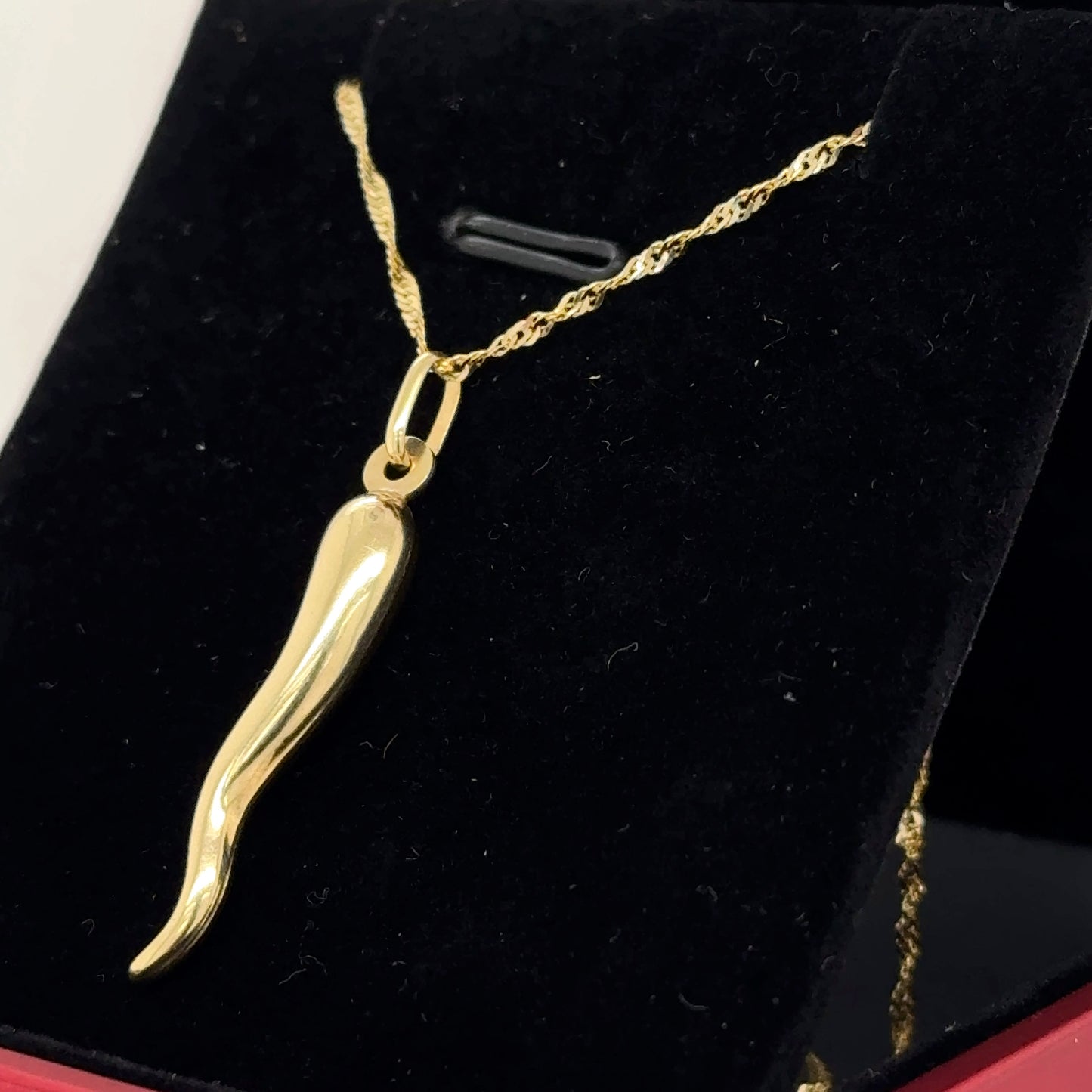 14K Yellow Gold Italian Horn Pendant Necklace